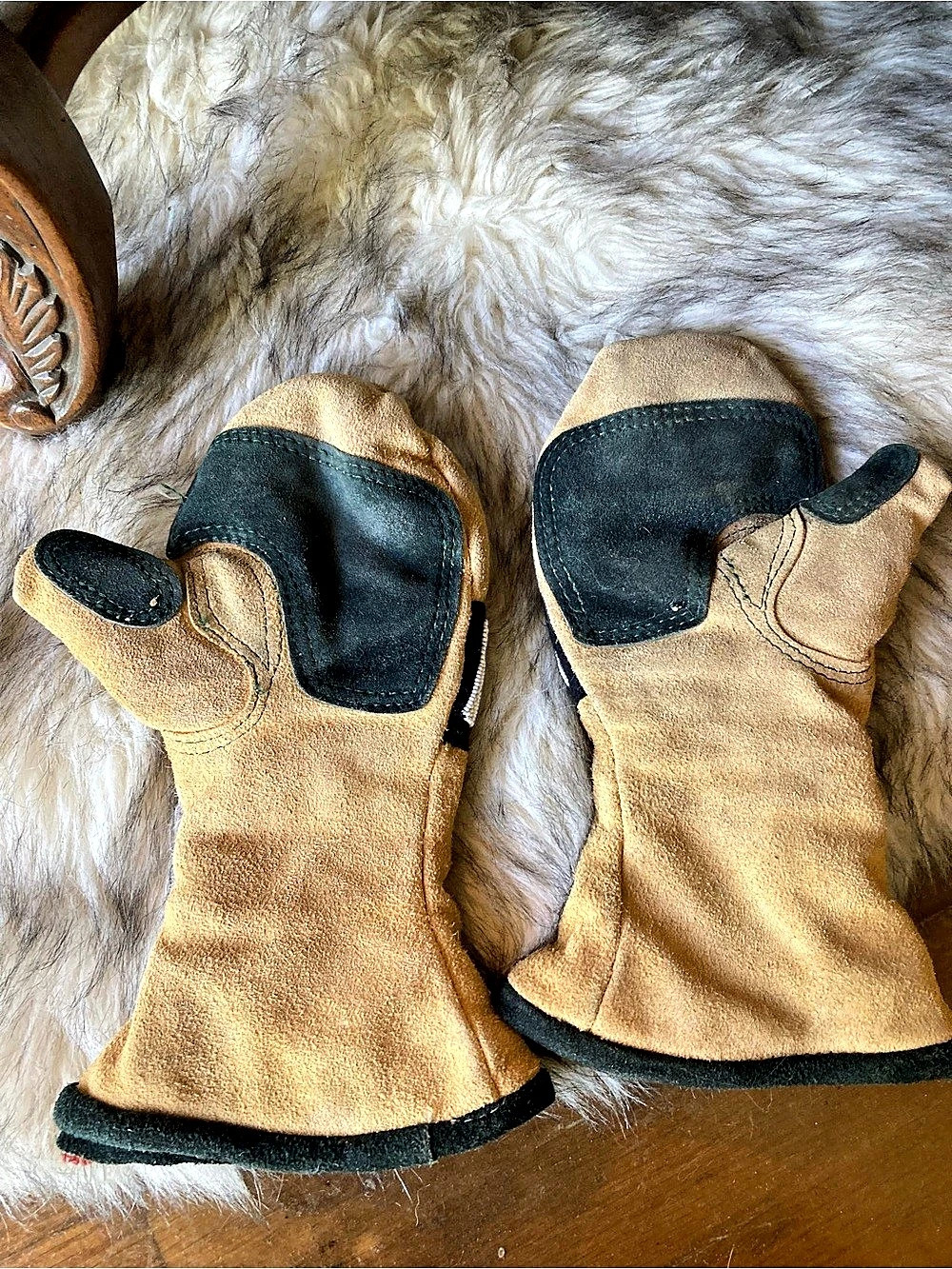 Astis Long -Cuff Mitten Women's